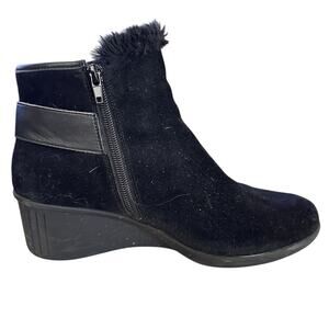 Aerosoles Gravity Women's‎ Black Suede Ankle Booties Size 9.5 Wedge Heel Casual